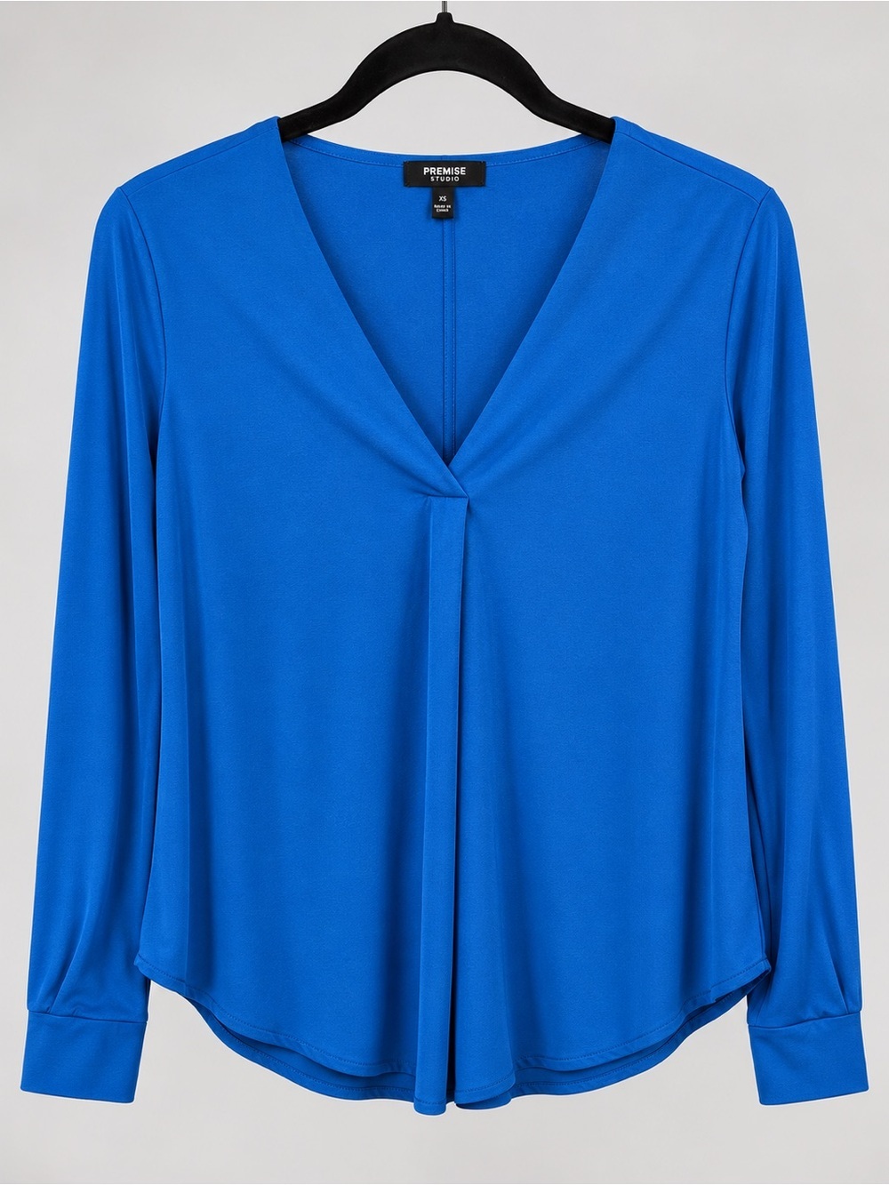 Premise Studio Women’s XS Blue V-Neck Long Sleeve Blouse NWOT
